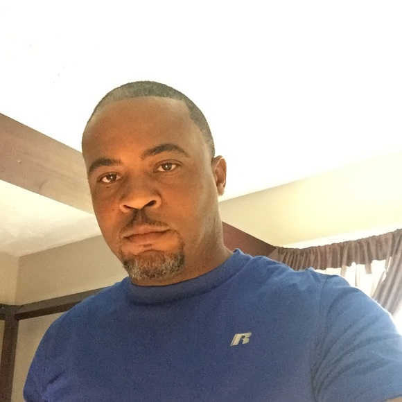 Meet your Posher, Tori - Picture 1 of 1